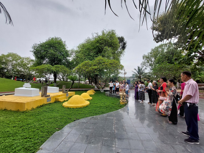 ttxvn-nguyen dinh chieu1.jpg