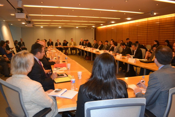 Phó Thủ tướng tiếp xúc với giới chức Quốc hội, doanh nghiệp Mỹ ảnh 2