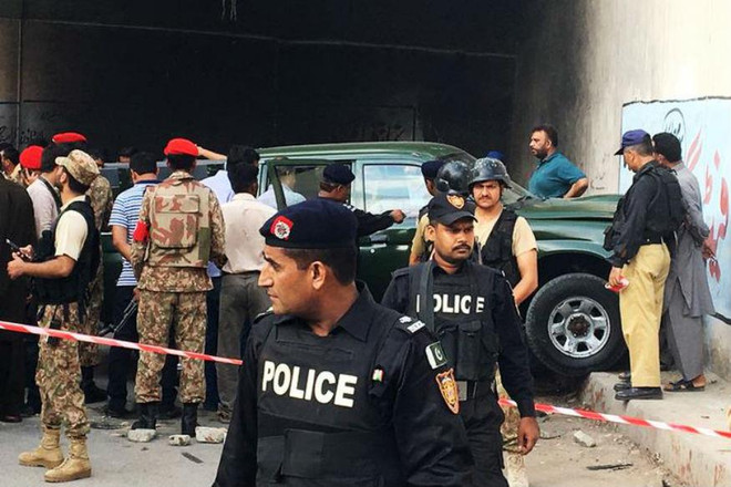 Nơi xảy ra vụ việc. (Nguồn: news18.com) Sập cầu xuống sông tại Pakistan khiến nhiều người chết và mất tích ảnh 1