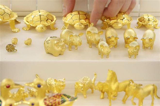 Giá vàng thế giới tuần qua đi lên khi các yếu tố bất ổn gia tăng ảnh 2