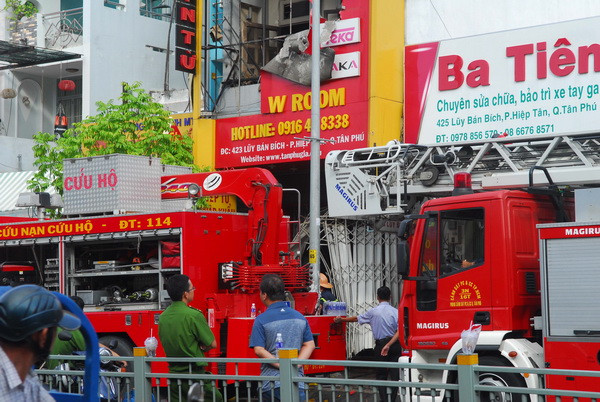 Cháy cửa hàng bán dụng cụ điện trong đêm, 4 người tử vong ảnh 3