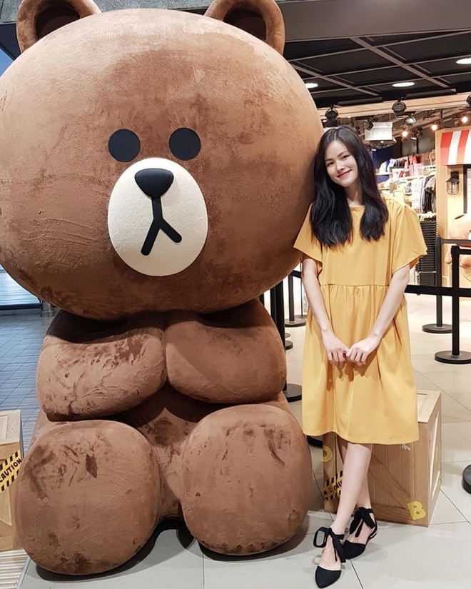 Hoàng Thùy Linh, Minh Hằng "thổi bùng” xu hướng với quần ống rộng ảnh 12