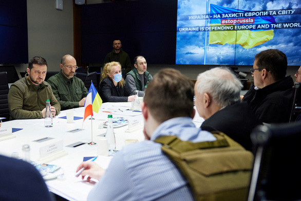 Thủ tướng Ba Lan, Séc và Slovenia đại diện cho EU thăm Ukraine ảnh 1