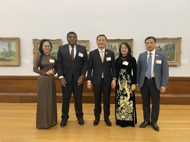 Đoàn đại biểu Quốc hội Việt Nam dự hội nghị Nghị viện IPU COP26 ảnh 2