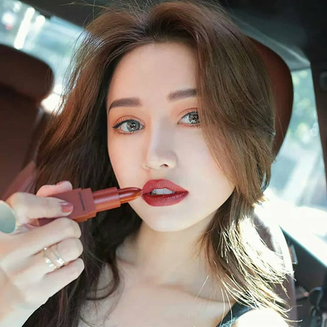 Năm thỏi son màu đỏ gạch được phái đẹp sủng ái nhất năm 2017 ảnh 6