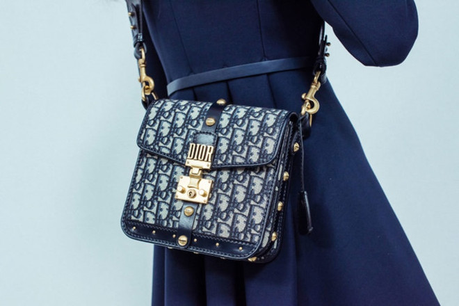 7 liều thần dược cho những tín đồ thời trang “nghiện” logo ảnh 3