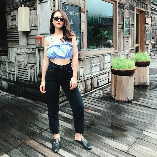 Cách mix đồ tối giản sang chảnh như các quý cô thời trang Việt ảnh 13