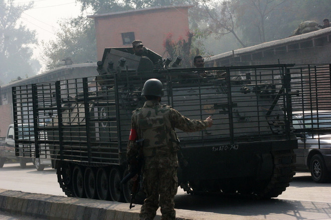 Pakistan tiêu diệt 30 phiến quân tấn công chốt kiểm soát ảnh 1