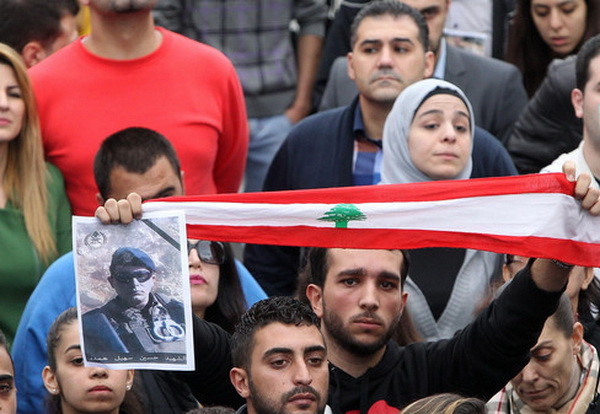 Phiến quân IS dọa hành quyết hàng chục binh sỹ, cảnh sát Liban ảnh 1