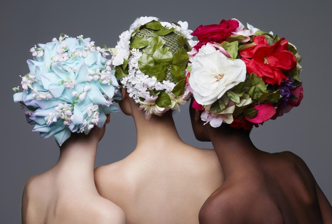 Choáng ngợp với những chiếc mũ couture của Dior suốt hơn 70 năm ảnh 14