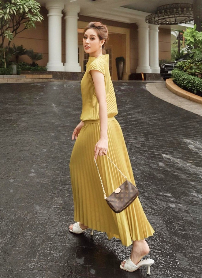 Mãn nhãn với street style xuất hành đầu Xuân của dàn mỹ nhân Việt ảnh 25