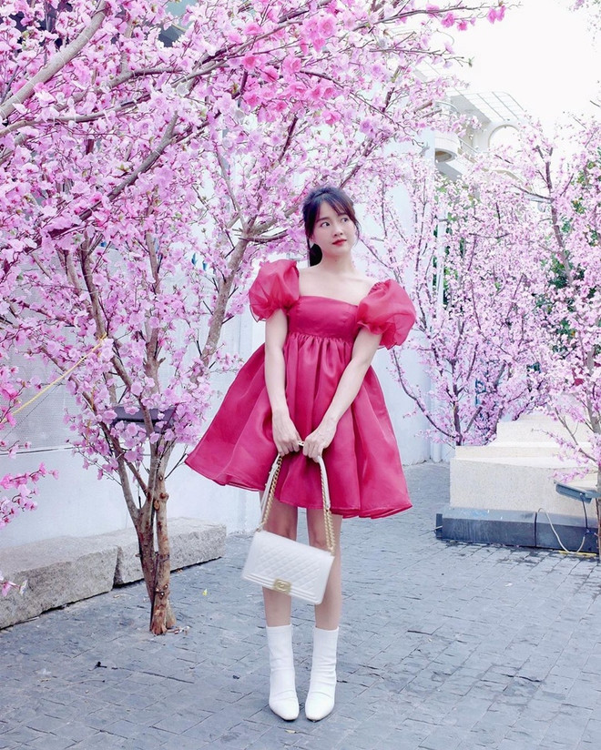 Mãn nhãn với street style xuất hành đầu Xuân của dàn mỹ nhân Việt ảnh 8