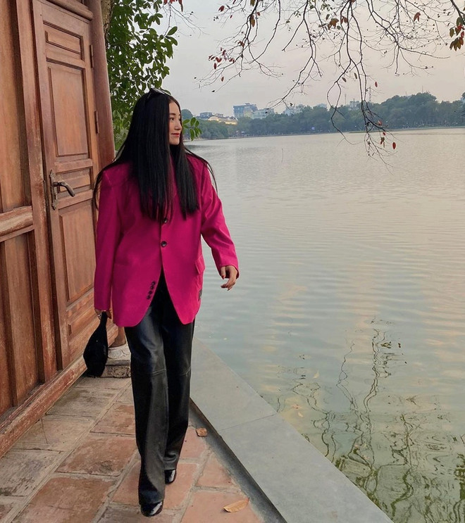 Mãn nhãn với street style xuất hành đầu Xuân của dàn mỹ nhân Việt ảnh 14