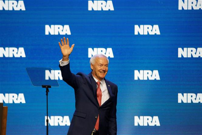 Cựu Thống đốc Arkansas khởi động chiến dịch tranh cử tổng thống Mỹ ảnh 1