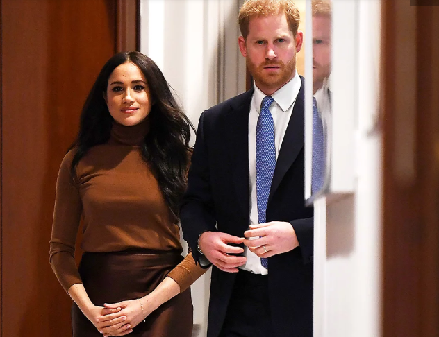 Nữ hoàng Anh ủng hộ vợ chồng Hoàng tử Harry có "cuộc sống mới" ảnh 1