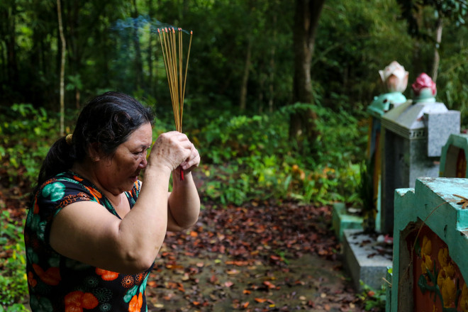 'Máu vẫn chưa ngưng loang trong lòng người Ba Chúc' ảnh 5
