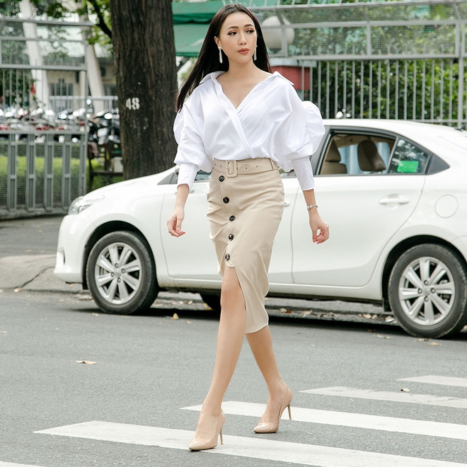 Mỹ nhân Việt khoe street style chất lừ với áo phông hàng hiệu ảnh 6