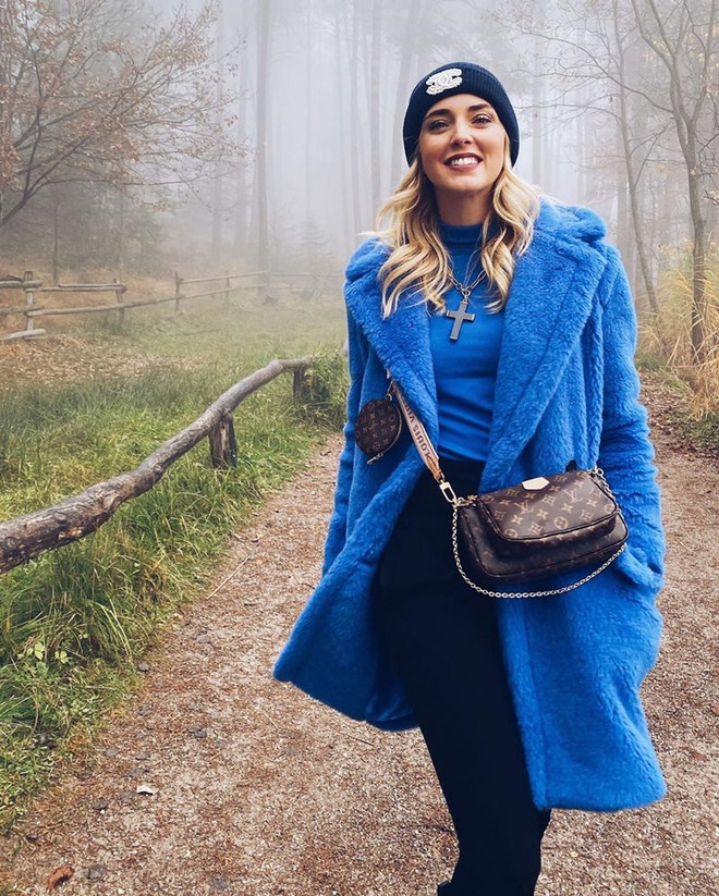 Classic blue - sắc xanh cổ điển lên ngôi trong năm 2020 ảnh 23