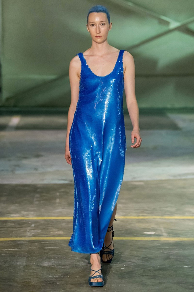 Classic blue - sắc xanh cổ điển lên ngôi trong năm 2020 ảnh 5