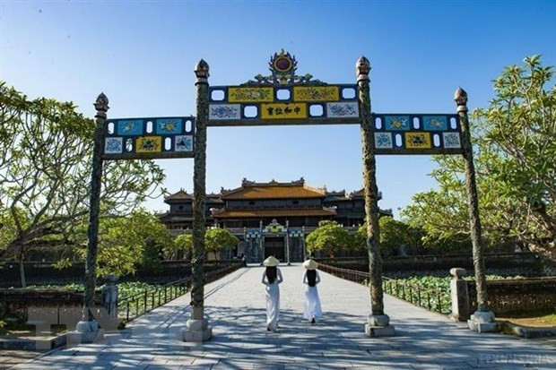 Việt Nam dự diễn đàn kỷ niệm 50 năm Công ước bảo vệ di sản văn hóa ảnh 1