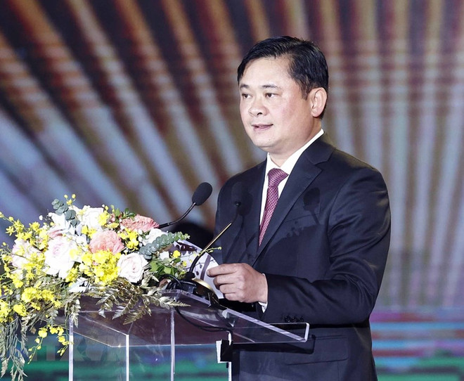 Chủ tịch nước Nguyễn Xuân Phúc dự Lễ vinh danh nữ sỹ Hồ Xuân Hương ảnh 3