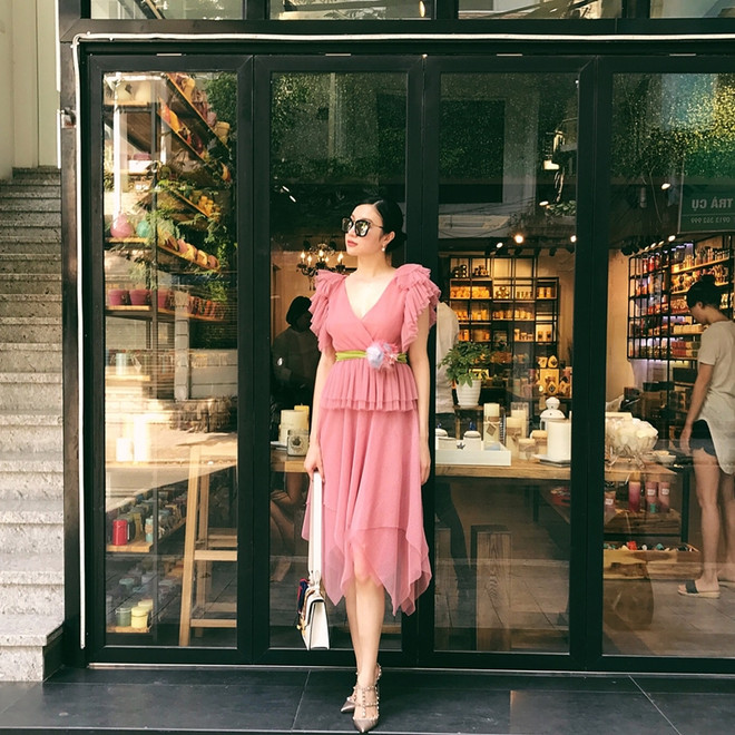 Tăng Thanh Hà khoe street style trẻ trung, đọ sắc cùng dàn mỹ nhân ảnh 4