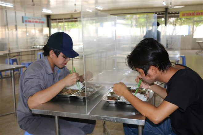 Đồng Tháp hỗ trợ gần 200 doanh nghiệp sản xuất “4 tại chỗ” ảnh 1