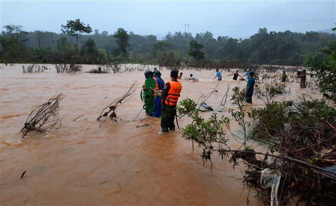 Thực hiện nghiêm công điện của Thủ tướng về ứng phó với bão, mưa lũ ảnh 2