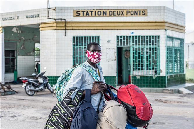 Dịch COVID-19: Cơ hội giảm bớt gánh nặng tài chính cho các nước nghèo ảnh 2