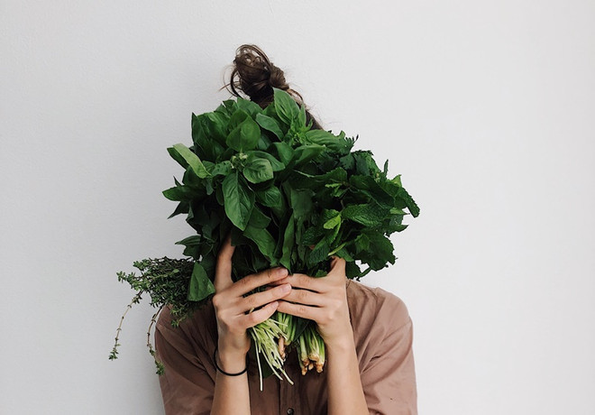 3 cách để vừa ăn chế độ thuần chay vừa giữ xương chắc khỏe ảnh 1