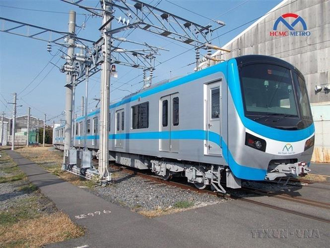 Đoàn tàu đầu tiên của Tuyến metro Bến Thành-Suối Tiên (Thành phố Hồ Chí Minh) được các chuyên gia, kỹ sư của Nhà thầu Hitachi đã thực hiện các công đoạn kiểm tra kỹ thuật lần cuối cùng tại Nhật Bản (2020). (Ảnh: MAUR/TTXVN phát) TP.HCM muốn là hình mẫu hợp tác địa phương giữa Việt Nam-Nhật Bản ảnh 1