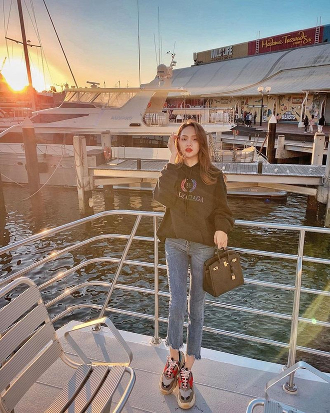 Street style hạ nhiệt ngày nóng của Hồ Ngọc Hà và loạt mỹ nhân Việt ảnh 19