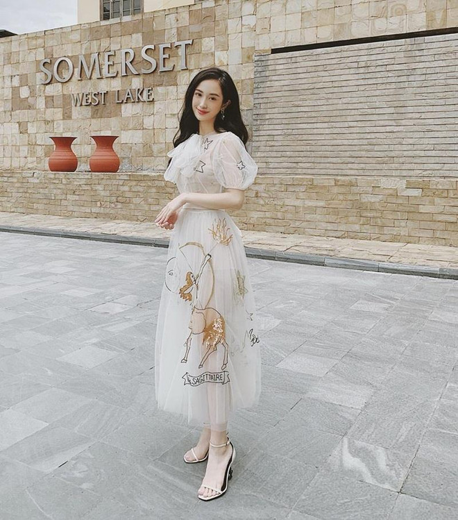 Street style hạ nhiệt ngày nóng của Hồ Ngọc Hà và loạt mỹ nhân Việt ảnh 12