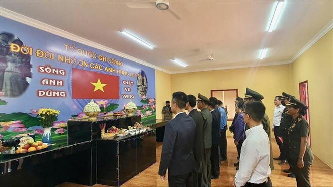 Khánh thành nhà thờ liệt sỹ quân tình nguyện Việt Nam tại Campuchia ảnh 1