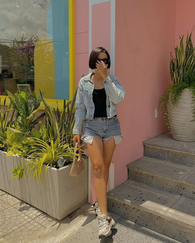 Mỹ nhân Việt đón hè với loạt trang phục street style ngập sắc pastel ảnh 15