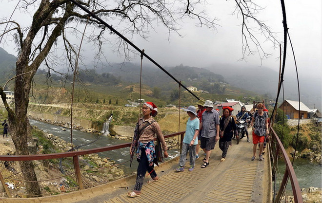 Tăng vọt lượng du khách từ các nước được Việt Nam miễn visa ảnh 1