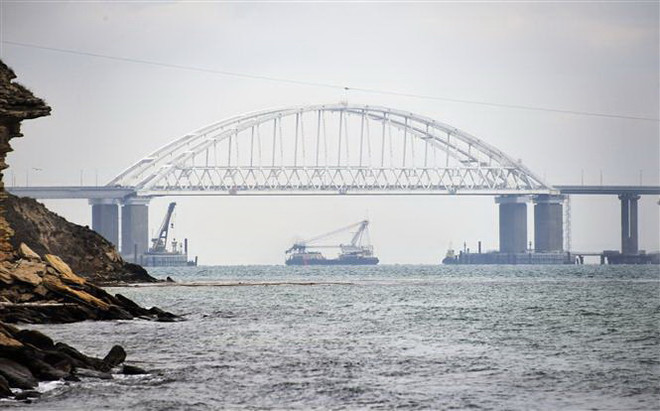 Nga: Ukraine có thể lên kế hoạch khiêu khích ở eo biển Kerch ảnh 1