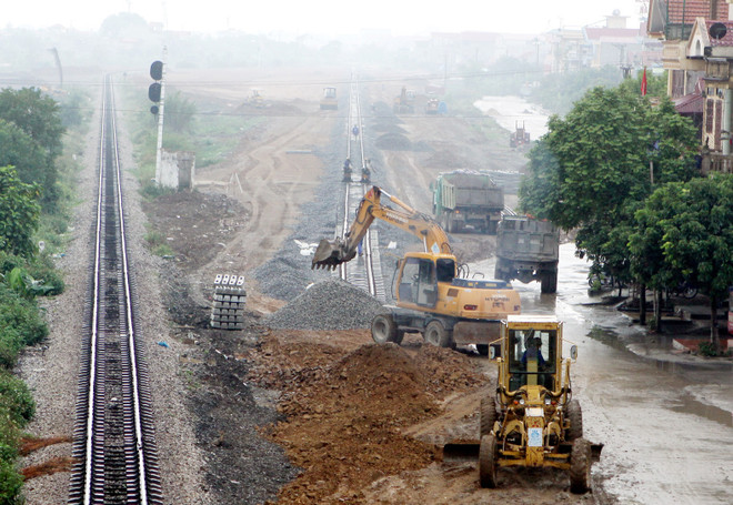 Sắp khánh thành dự án cầu đường sắt và ga Ninh Bình ảnh 1