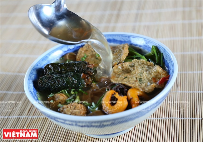 Món bánh đa cua đậm đà hương vị quê hương của đất cảng ảnh 5