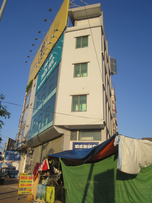 Báo động tình trạng nhà siêu mỏng, siêu méo xuất hiện ở Hà Nội ảnh 1