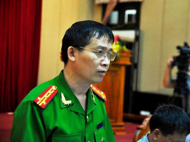 Đại tá Dương Văn Giáp, trưởng phòng Cảnh sát hình sự thông tin vụ việc (Ảnh: Võ Phương/Vietnam+) Tình tiết vụ bắt cóc con tin: Giám đốc Công an một mình "xông trận" ảnh 1