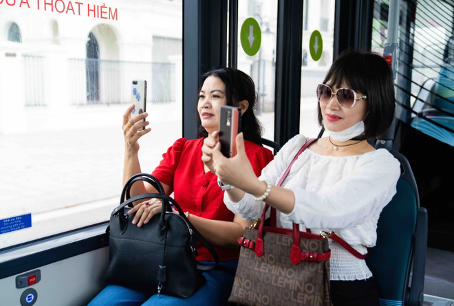 Khám phá xe buýt điện đầu tiên tại Việt Nam với trải nghiệm “cực chất” ảnh 4