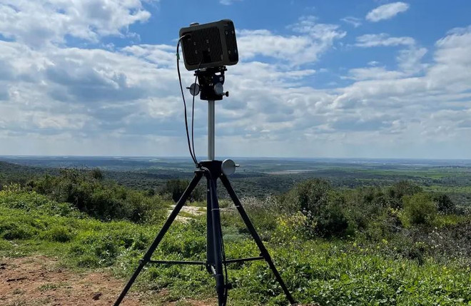 Israel ra mắt radar mới có thể theo dõi cùng lúc hàng nghìn mục tiêu ảnh 1