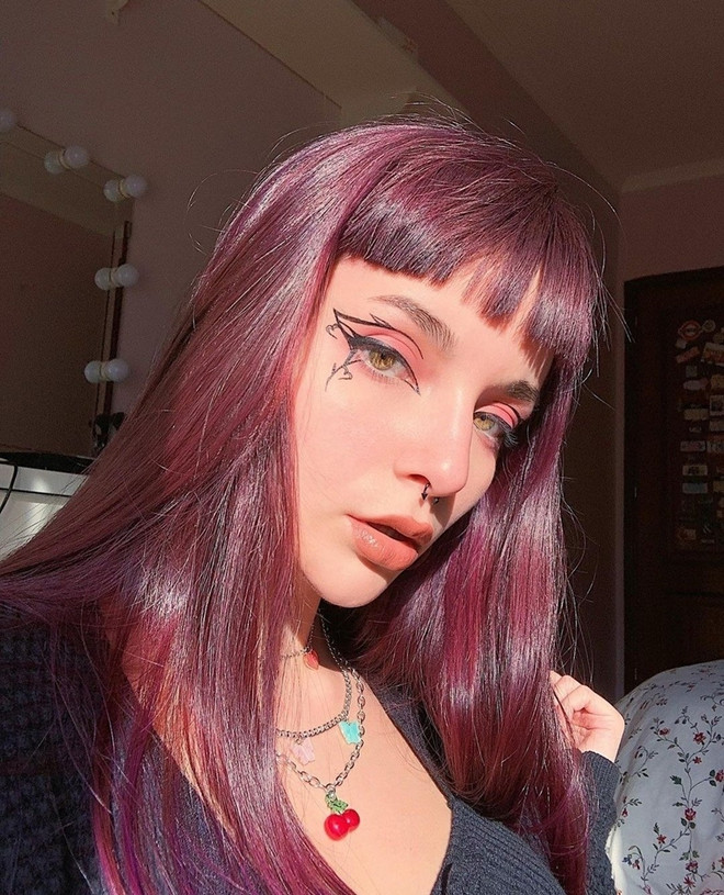 Xu hướng làm đẹp lấy cảm hứng từ sắc màu của 2023 Viva Magenta ảnh 6