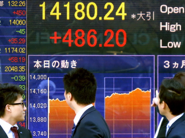 Chứng khoán Nhật Bản tăng lên mức cao nhất trong gần 2 tháng ảnh 1