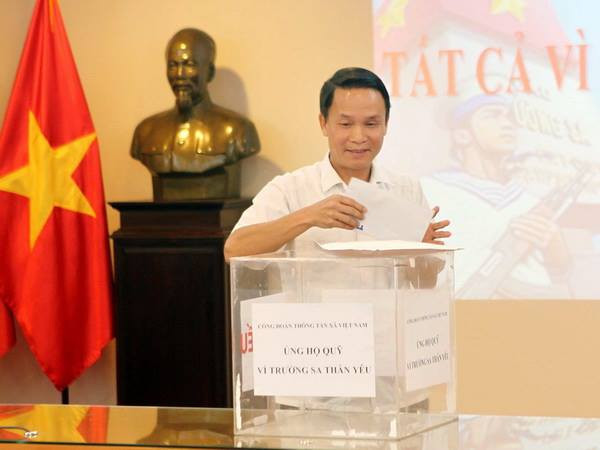 TTXVN phát động phong trào “Tất cả vì biển đảo quê hương” ảnh 1