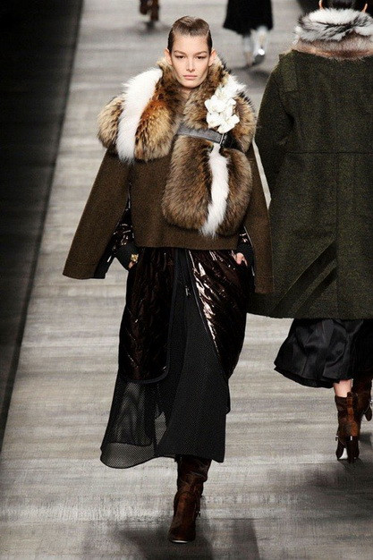 Thời trang Thu Đông 2014: Lông thú, len và ren lên ngôi ảnh 5
