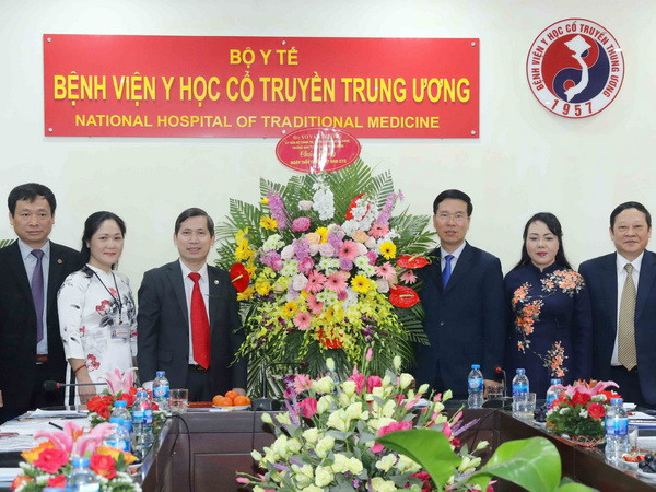Bệnh viện Y học cổ truyền Trung ương cần phát triển thêm bài thuốc mới ảnh 1