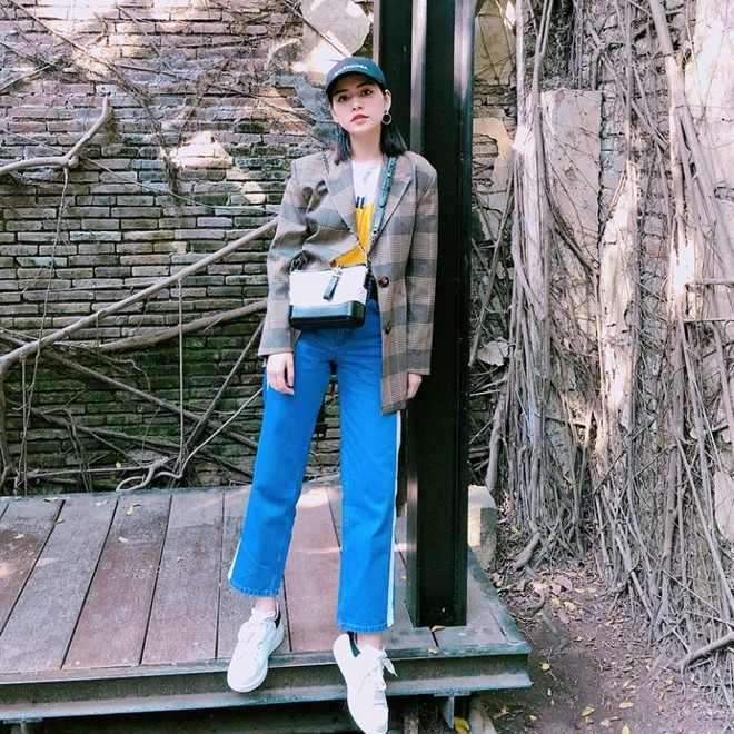 Vợ chồng Hà Tăng diện đồ đôi, Chi Pu và Kỳ Duyên “dát” hàng hiệu ảnh 3