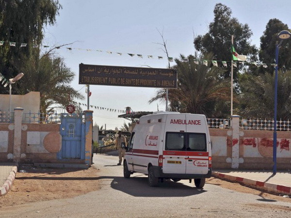 80% kỹ thuật viên y tế Algeria không biết cách xử trí dịch Ebola ảnh 1